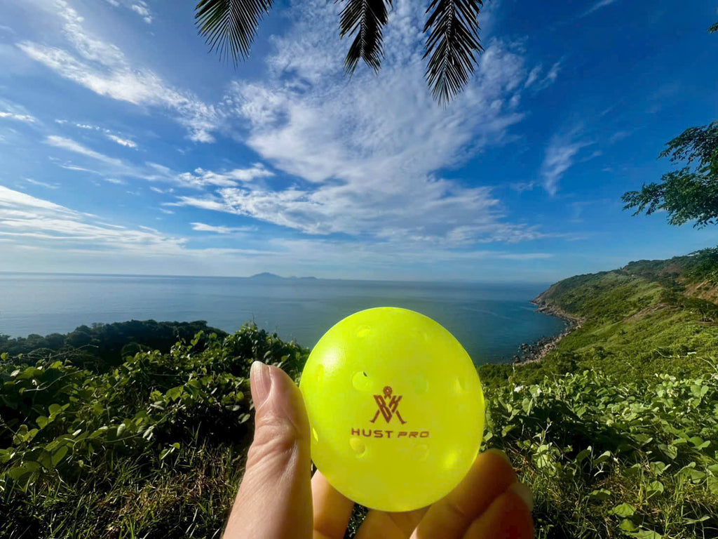 Bóng pickleball HUST Pro